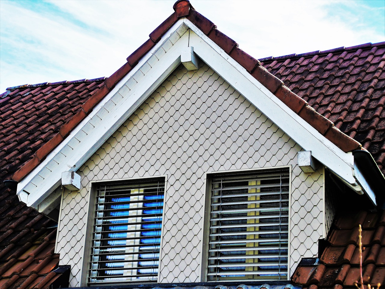 attic-3258141_1280